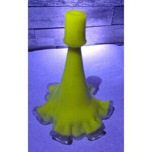 Fenton Glass Cream Colored Replacement Epergne Horn ONLY Uranium Glow Vintage